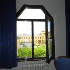 Отель Berk Guesthouse - 'Grandma's House' 3* Стандартный семейный номер с двуспальной кроватью фото 41