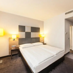 Select Hotel Spiegelturm Berlin комната для гостей