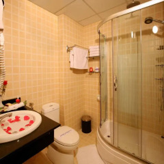 Отель Hanoi Guesthouse Номер Делюкс фото 8