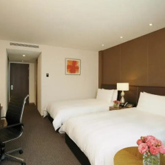 Lotte City Hotel Gimpo Airport 4* Стандартный номер с различными типами кроватей фото 5