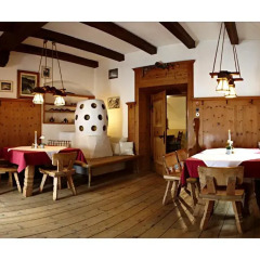 Отель Alpenhotel в номере