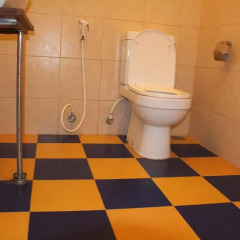 Отель Marine Tourist Beach Guest House Negombo Beach 2* Кровать в женском общем номере с двухъярусной кроватью