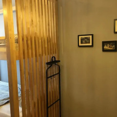 Hostel Zeleniy Dom сейф в номере