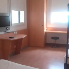Отель ibis budget Nice Californie Lenval 2* Стандартный семейный номер с двуспальной кроватью фото 6