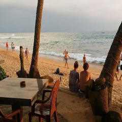 Отель Time N Tide Beach Resort Хиккадува пляж