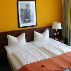 Superior Hotel Präsident 3* Номер Делюкс с двуспальной кроватью фото 6