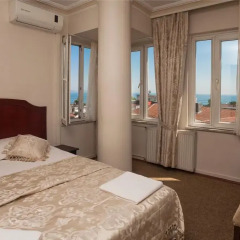 Hotel Grand Liza 3* Двухместный номер с двуспальной кроватью