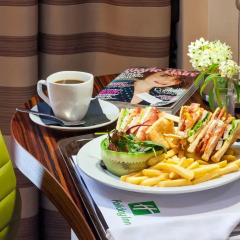 Отель Holiday Inn London - Stratford City 4* Стандартный номер с различными типами кроватей фото 2