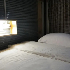 ChillHub Hostel Phuket Кровать в женском общем номере с двухъярусной кроватью фото 4
