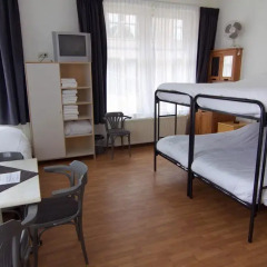 City Hotel 2* Стандартный номер с двуспальной кроватью (общая ванная комната) фото 2