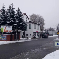 Отель The Willton Bed & Breakfast Вроцлав парковка