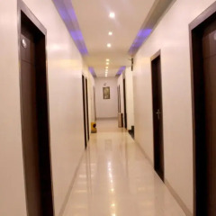 Hotel Aarya Inn интерьер отеля фото 2