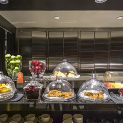 Room Mate Grace Boutique Hotel 3* Представительский номер с различными типами кроватей фото 6