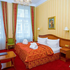 Отель Opera Suites 4* Улучшенный номер с различными типами кроватей фото 2