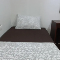 Phuket Sunny Hostel Номер Делюкс с 2 отдельными кроватями фото 3