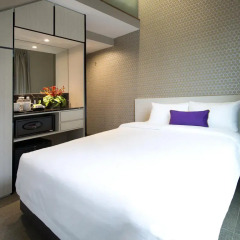 V Hotel Bencoolen 3* Студия с различными типами кроватей фото 2