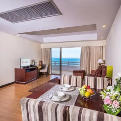 Отель D Varee Jomtien Beach Таиланд, Паттайя - 5 отзывов об отеле, цены и фото номеров - забронировать отель D Varee Jomtien Beach онлайн в номере