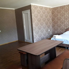 Отель Guest House on ul Yaltinskaya 121 A Кыргызстан, Бишкек - отзывы, цены и фото номеров - забронировать отель Guest House on ul Yaltinskaya 121 A онлайн комната для гостей фото 5