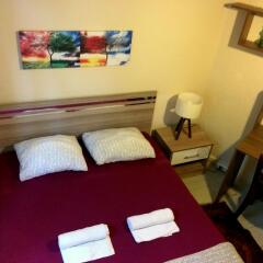 Levanten Hostel Стандартный номер двуспальная кровать (общая ванная комната)