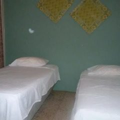 Hotel Banana Republic Кровать в общем номере фото 5
