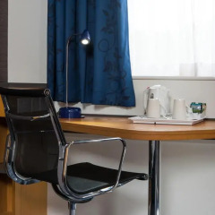 Отель Holiday Inn Express East 4* Стандартный номер фото 4