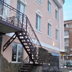 Гостевой дом Надежда вид на фасад фото 3