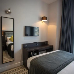 The W14 Hotel 3* Стандартный номер с двуспальной кроватью
