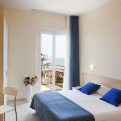 Hotel Fantasy Римини комната для гостей фото 2