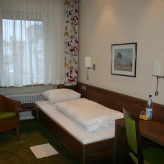Hotel Hauser an der Universität детские мероприятия
