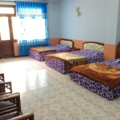 Que Huong Hotel 2* Кровать в общем номере с двухъярусной кроватью фото 2