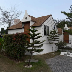 Отель De Coco House Sriracha 3* Коттедж с различными типами кроватей фото 7