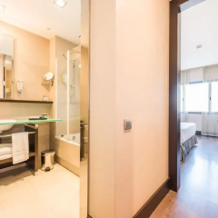 Hotel Mercader 4* Стандартный семейный номер с двуспальной кроватью фото 4