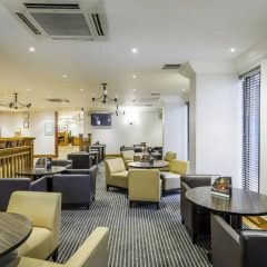 Отель Holiday Inn Пейсли гостиничный бар