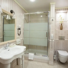 Гостиница Красноярск 3* Люкс с двуспальной кроватью