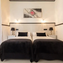 Отель Hostal Gran Via 63 Rooms 3* Стандартный номер с 2 отдельными кроватями фото 2