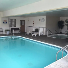 Отель Quality Inn and Suites Summit County бассейн фото 2
