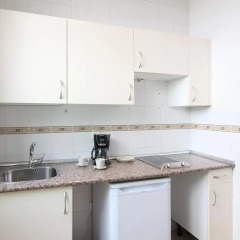 Отель L and H Plaza Santa Ana Апартаменты фото 20
