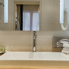 Отель Hôtel Bradford Elysées - Astotel 4* Стандартный номер с различными типами кроватей
