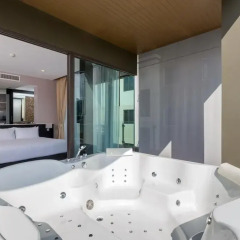 Отель The Charm Resort Phuket 4* Семейный люкс с 2 отдельными кроватями фото 5
