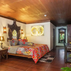 Отель Tropica Bungalow Resort 3* Семейный номер Делюкс с различными типами кроватей фото 2