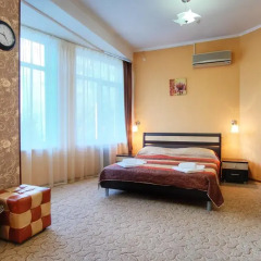 Гостиница Континент 2* Номер Комфорт с двуспальной кроватью фото 9
