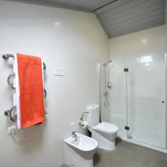 Отель Casa da Baía - Guest House 3* Улучшенный номер разные типы кроватей фото 6