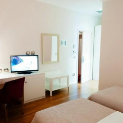 Отель SarOtel Албания, Тирана - отзывы, цены и фото номеров - забронировать отель SarOtel онлайн удобства в номере
