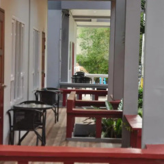 Отель Tamarind Twin Resort Ланта
