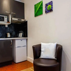 Апартаменты Montmartre Apartments Leo Ferre в номере
