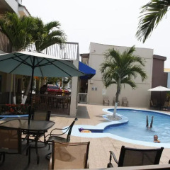 Отель Apart Hotel Pico Bonito Гондурас, Луизиана Ceiba - отзывы, цены и фото номеров - забронировать отель Apart Hotel Pico Bonito онлайн бассейн