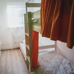 Хостел For you Кровать в общем номере с двухъярусными кроватями фото 27
