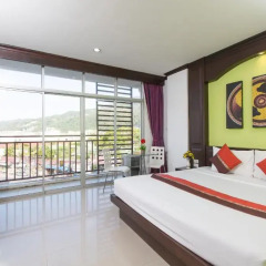 Отель Patong Buri 3* Улучшенный номер с различными типами кроватей фото 5