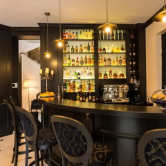 Отель Boutique Guest House Coco гостиничный бар