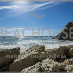 Отель Beachouse - Surf, Bed & Breakfast бассейн